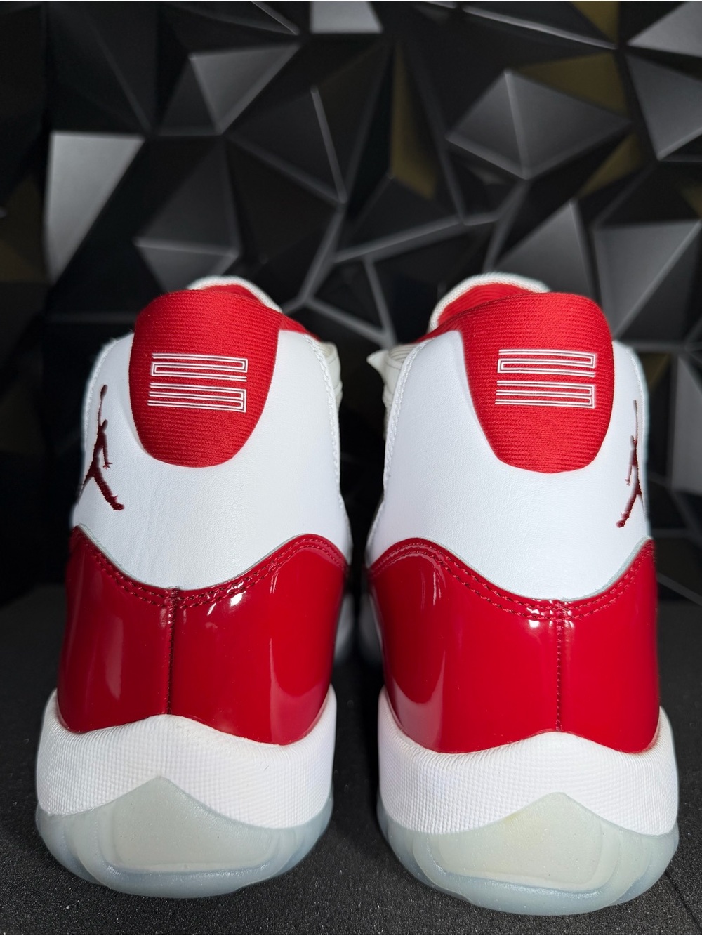Jordan Retro 11 - Picture 3 of 9